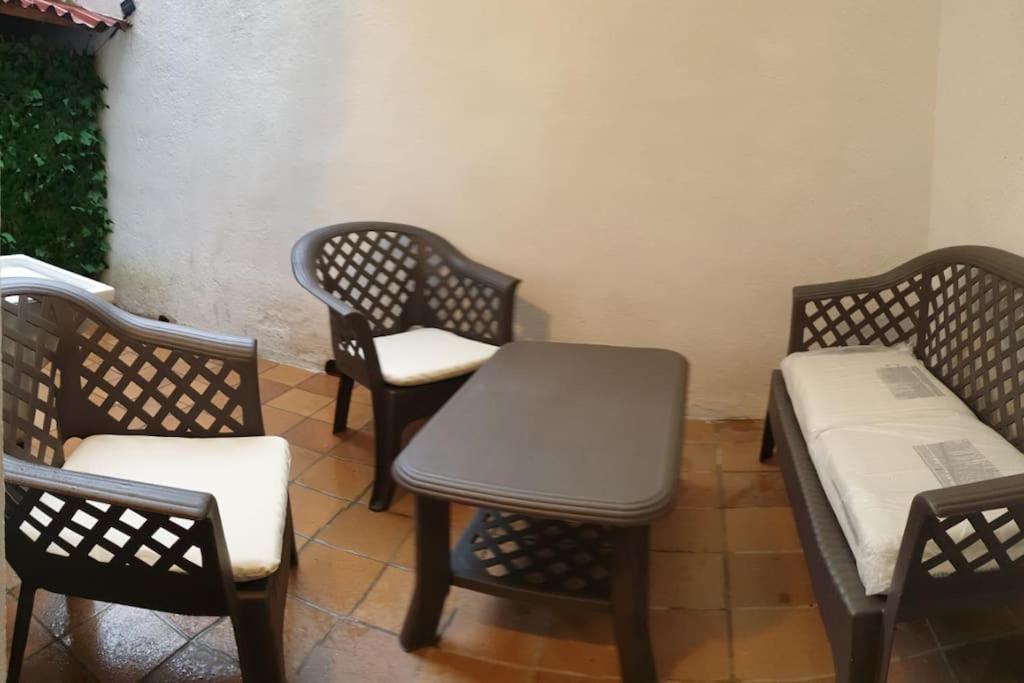 Casa Ramona Apartamento De Pueblo Con Patio En El Centro De Sant Joan Sant Joan de les Abadesses Eksteriør bilde